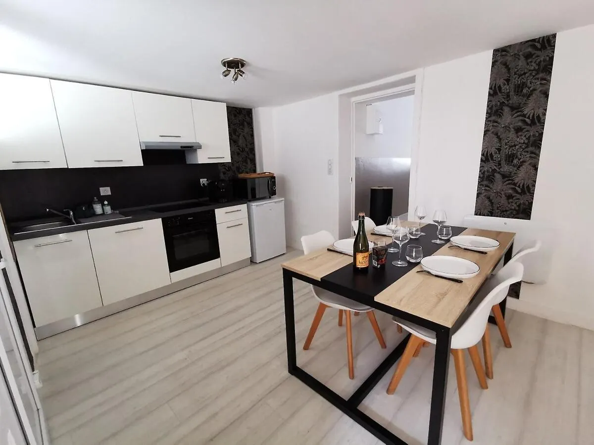 Ashley Apartment Concarneau